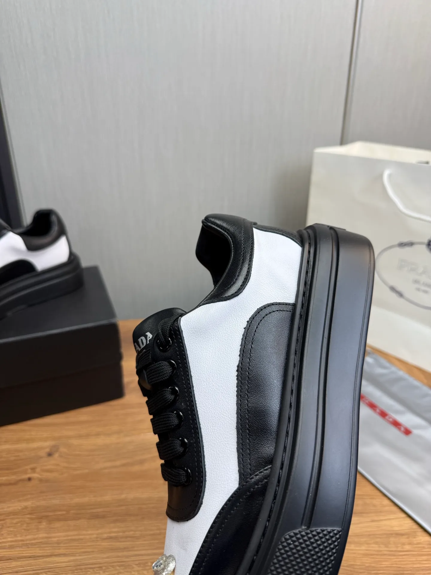 Men's shoes 💰440💰 PRADA【Prada】Men's new casual shoes ⬆️Imported cowhide + genuine leather lining. Anti-slip outsole, 38-44 (customized at 45)